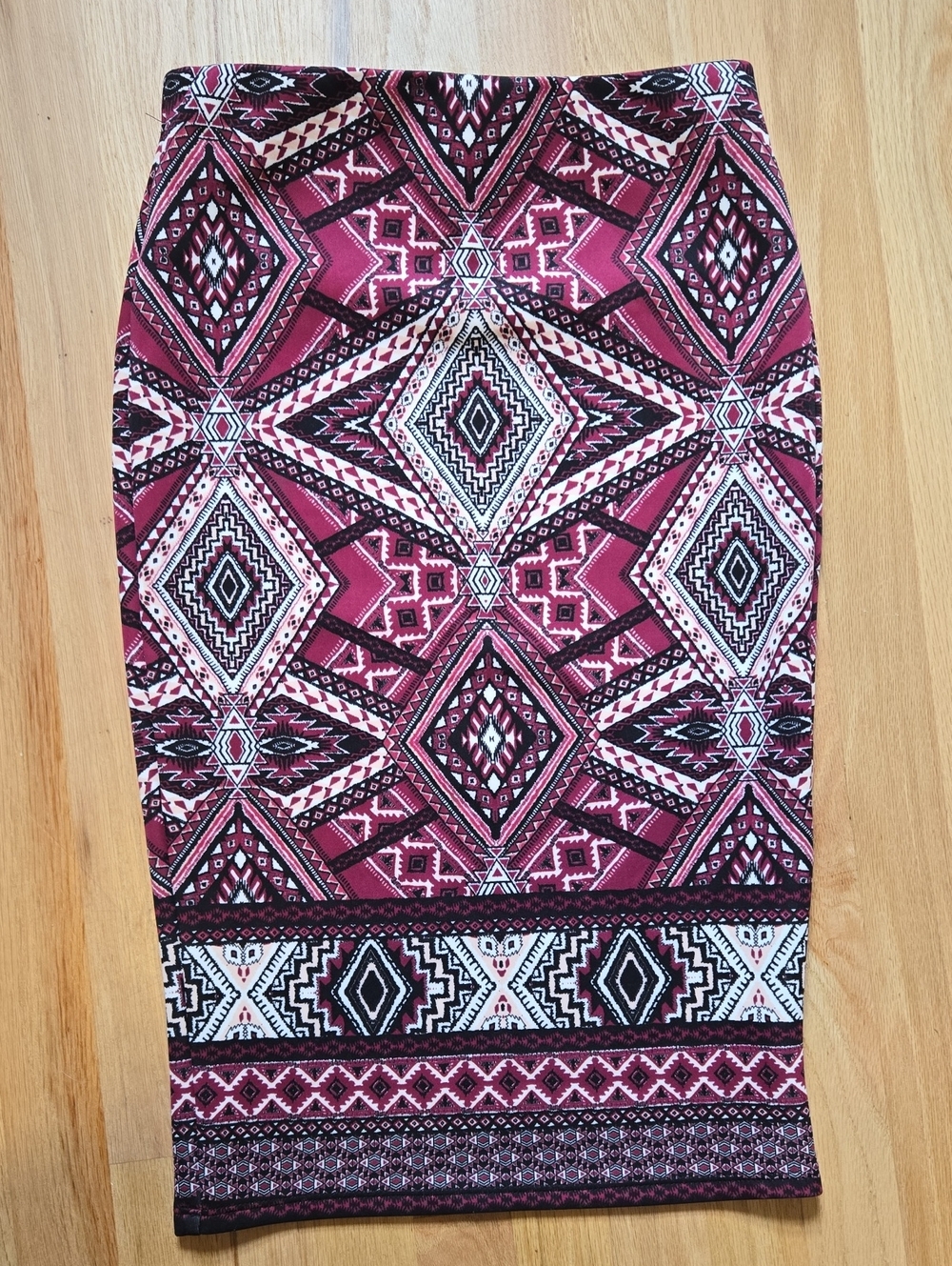 Printed Pencil Skirt in Burgundy